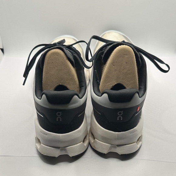 On Running Men\'s Cream and Black Athletic Shoes main image 4